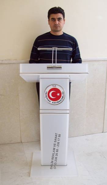 AKRLK KRS BUR RENG  AMBLEML ABAJURLU