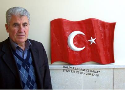 Polyester Bayrak Dalgalanan